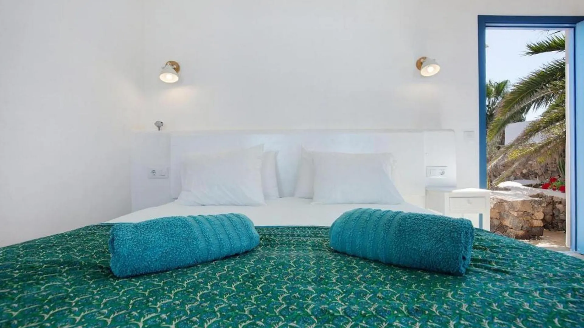 Villa Alfonso New, With Local Traditional Style Lajares