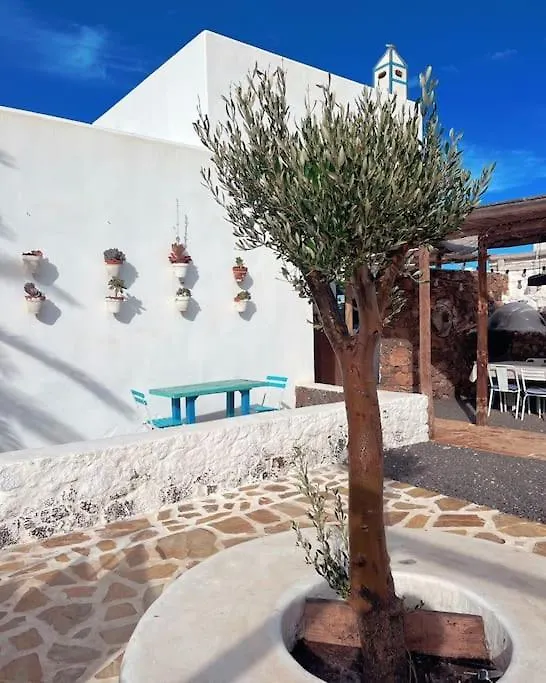 Villa Alfonso New, With Local Traditional Style Lajares