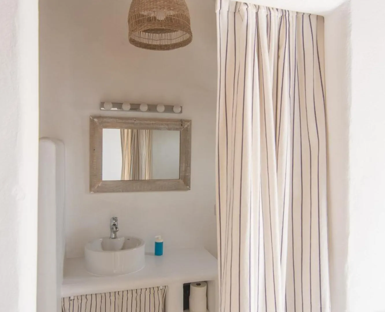 Villa Alfonso New, With Local Traditional Style Lajares